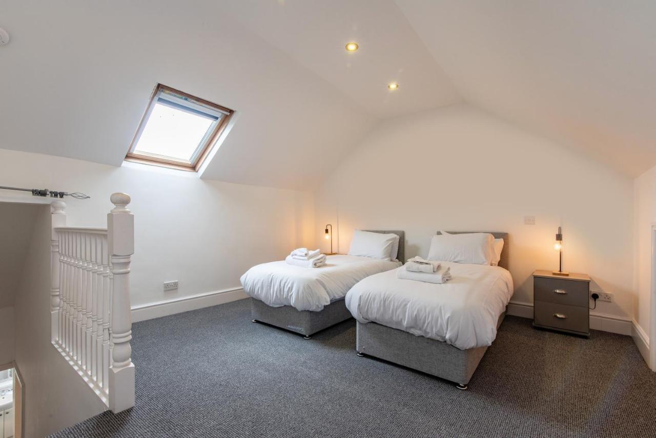 Chesterfield Lodge - 2 Bedroom Apartment Near Chesterfield Town Centre Eksteriør billede