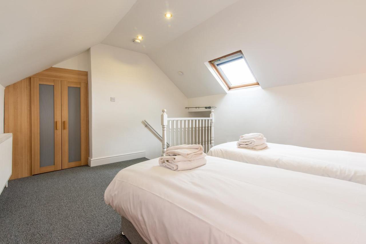 Chesterfield Lodge - 2 Bedroom Apartment Near Chesterfield Town Centre Eksteriør billede